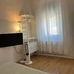 Ripa Grande Apartment *